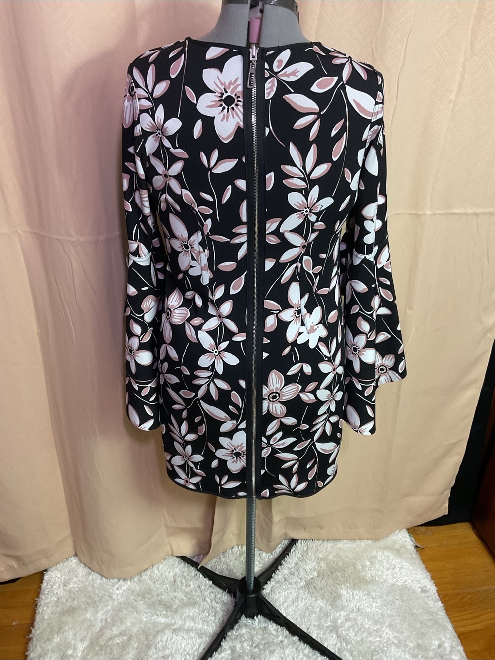 Nicole Miller New York Reversible Dress - Picture 8 of 16